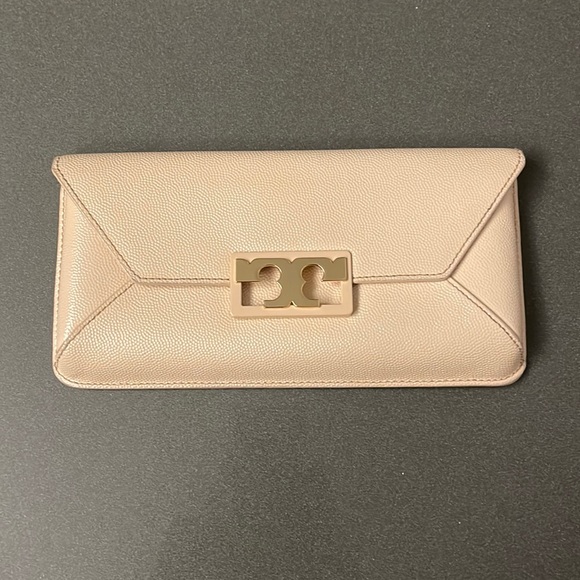 Tory Burch Handbags - Tory Burch Gigi Caviar Leather Clutch